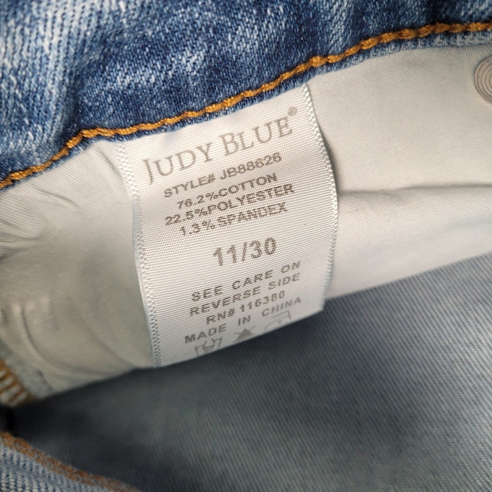 JUDY BLUE LOS ANGELES‎ Women Jeans Size 11/30 Flare Leg Raw Hem Denim - Picture 3 of 8